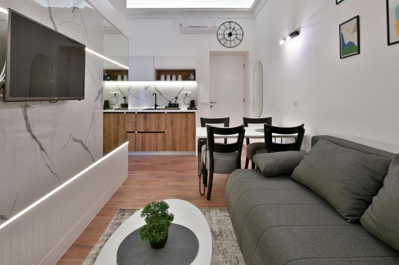 Luxury Galla Apartments In The City Center SJJ Esterno foto