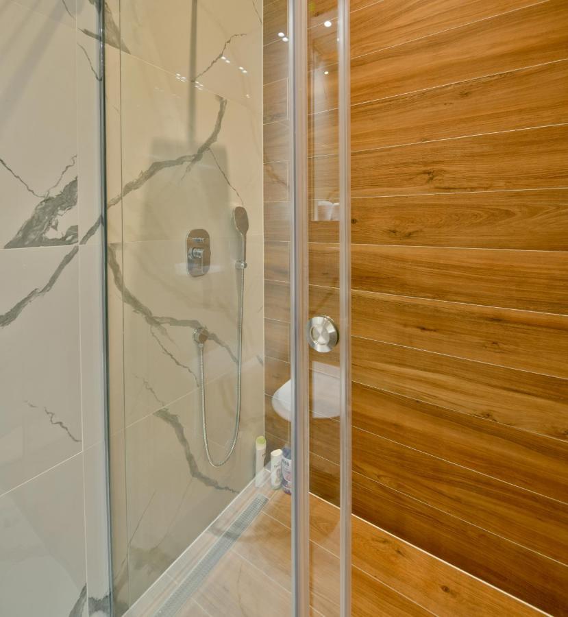 Luxury Galla Apartments In The City Center SJJ Esterno foto