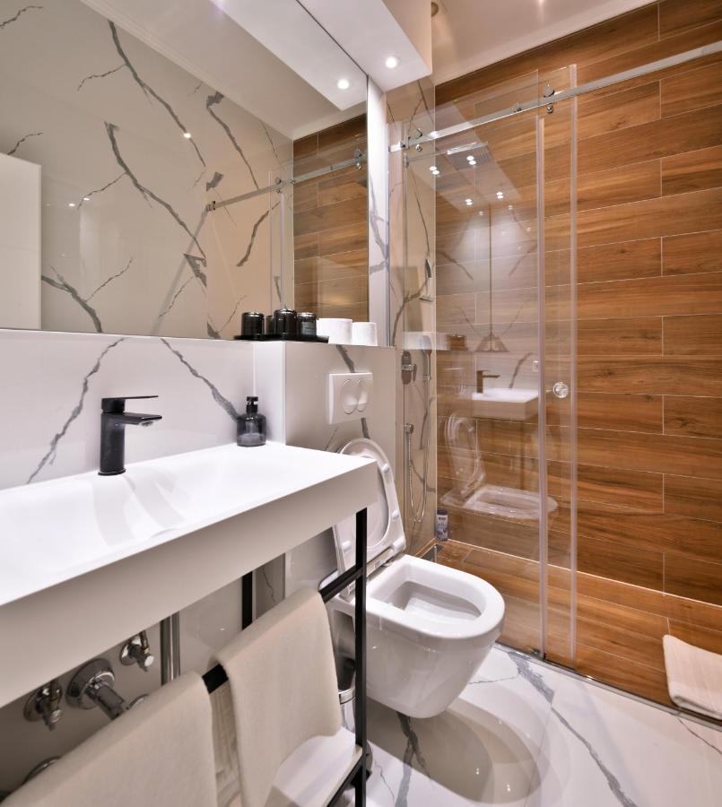 Luxury Galla Apartments In The City Center SJJ Esterno foto