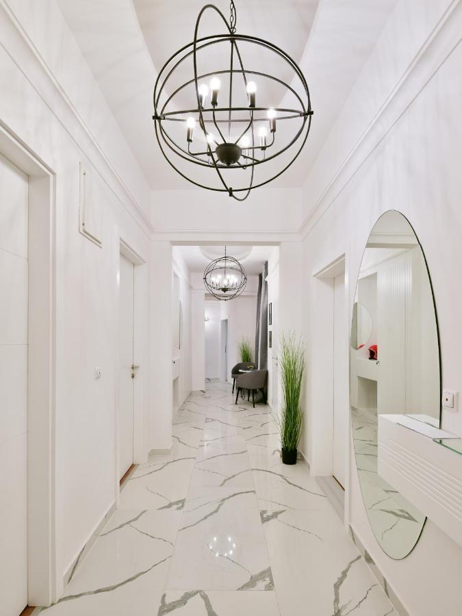 Luxury Galla Apartments In The City Center SJJ Esterno foto