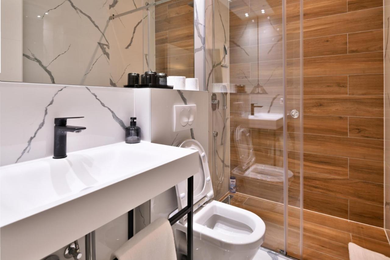 Luxury Galla Apartments In The City Center SJJ Esterno foto